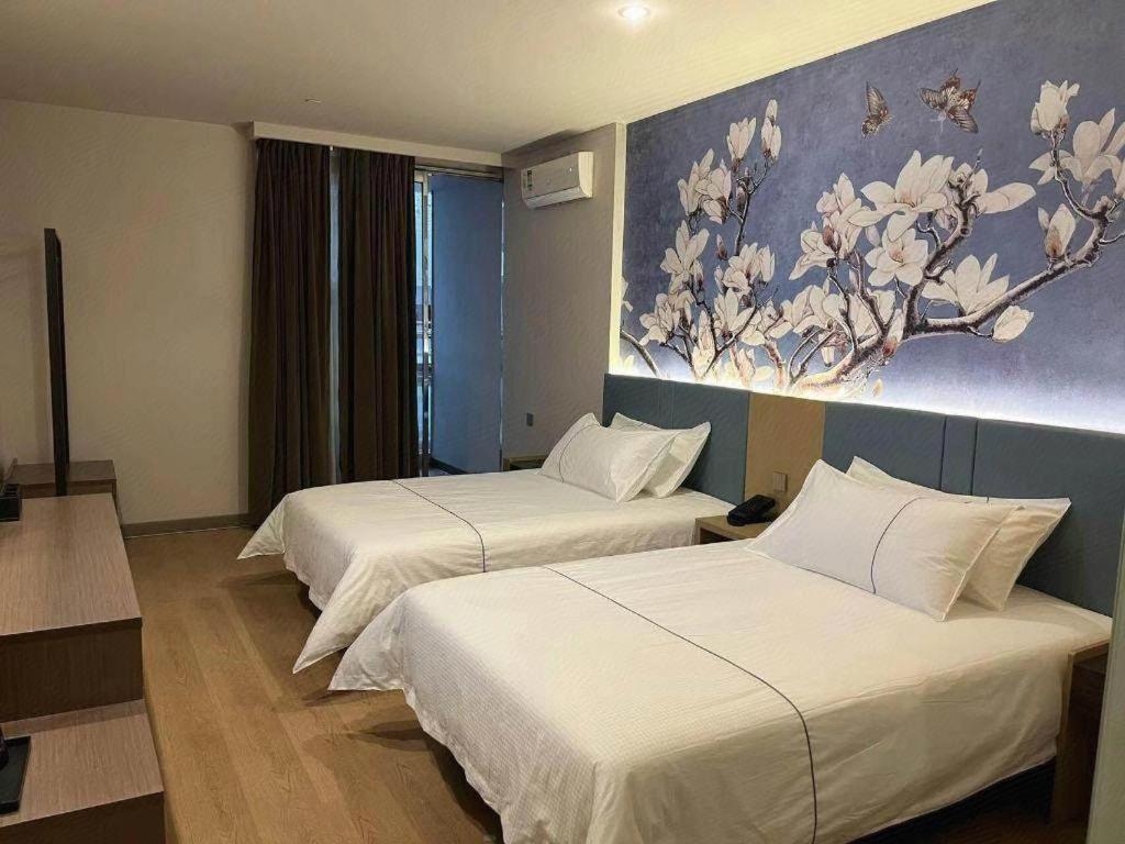 Magnotel Hotel Shanghai Railway Station Magnolia Plaza Bagian luar foto