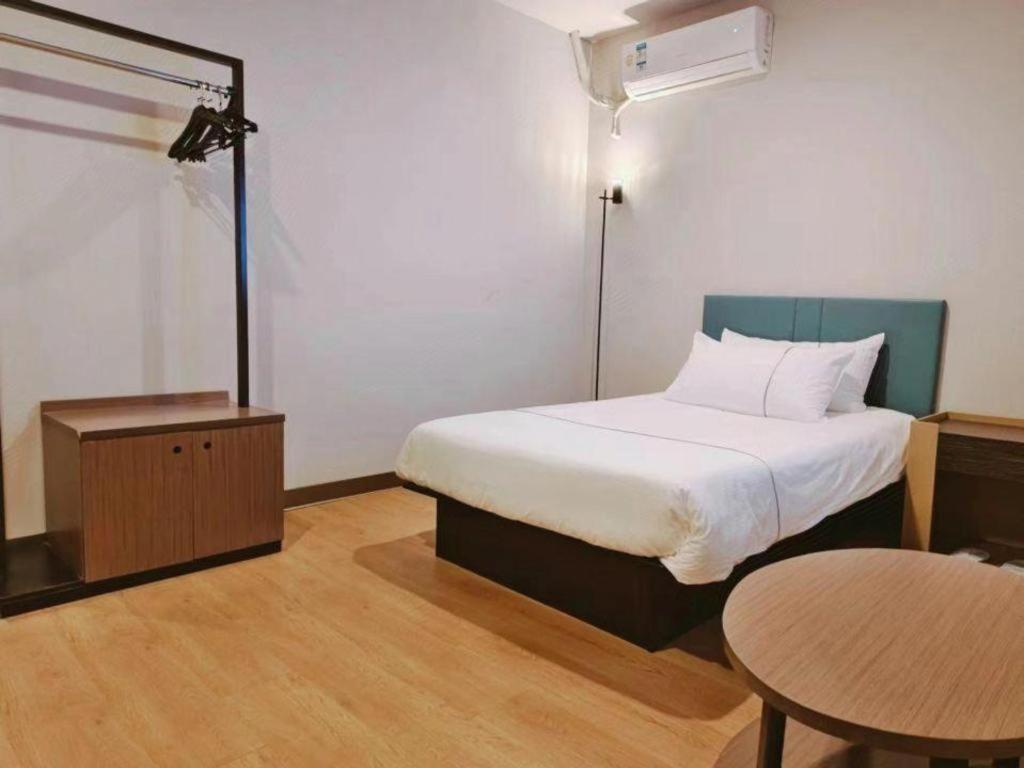 Magnotel Hotel Shanghai Railway Station Magnolia Plaza Bagian luar foto
