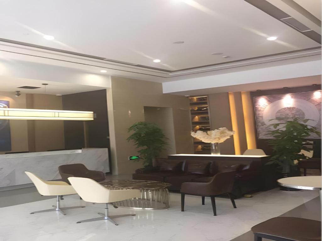 Magnotel Hotel Shanghai Railway Station Magnolia Plaza Bagian luar foto